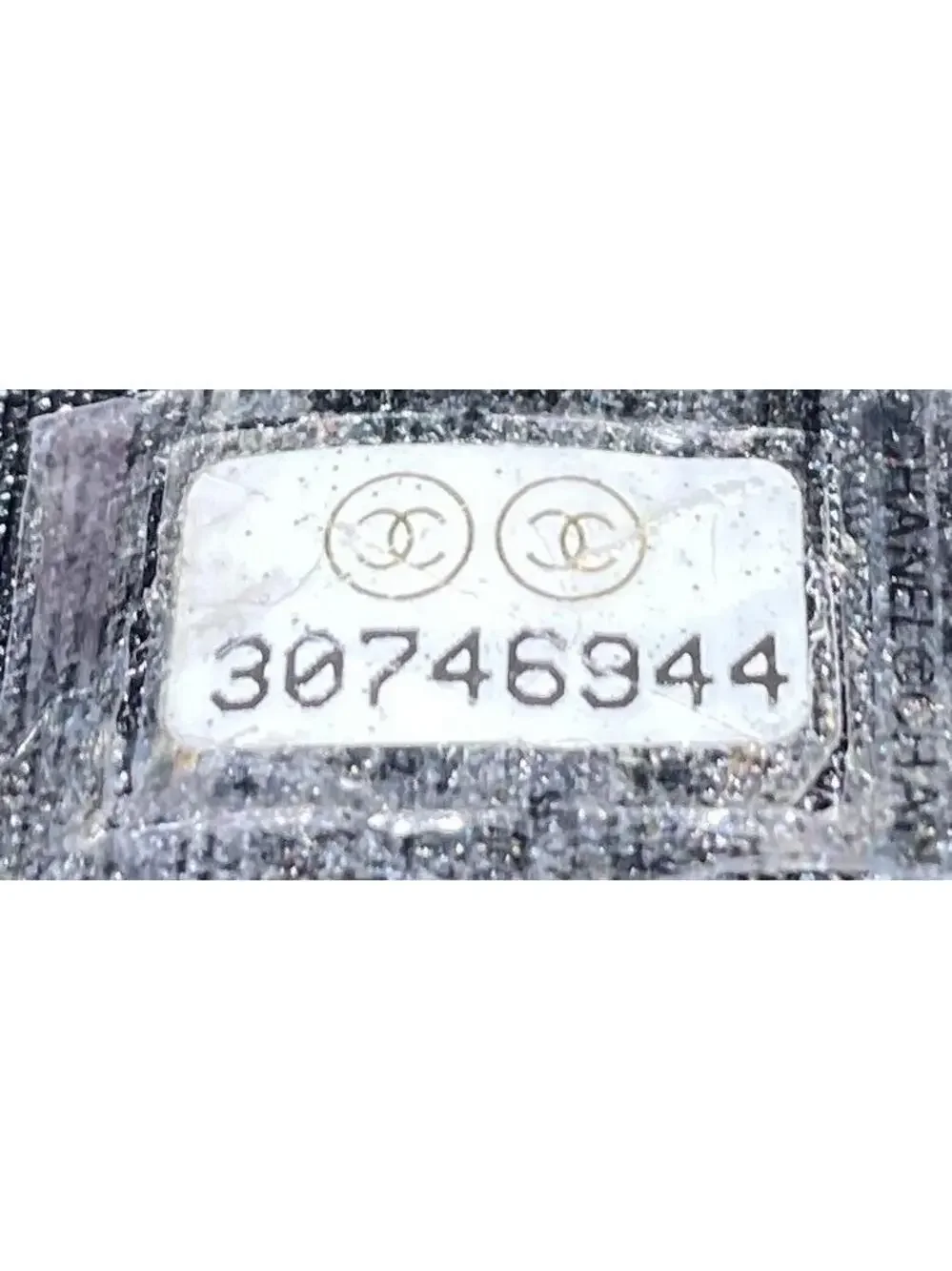 CHANEL elevate your